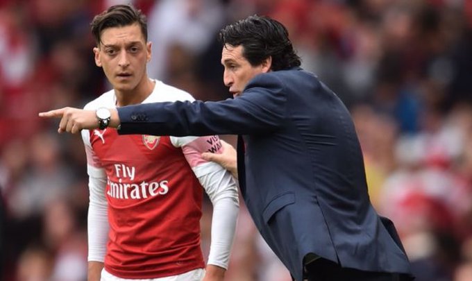 Emery reveals talks with Mesut Ozil over position change for the club