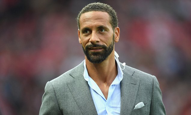 Ferdinand in talks with Ed Woodward over United return