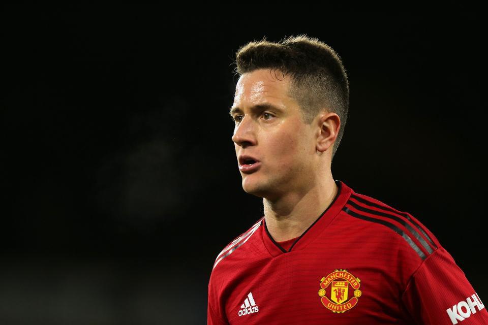 Herrera agrees £25m deal with PSG as he nears United exit