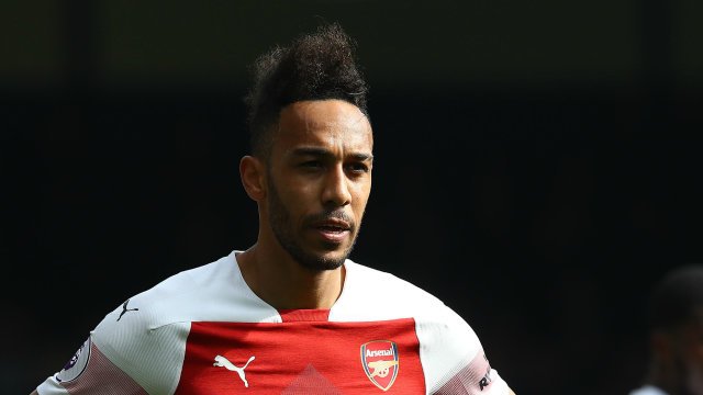 Aubameyang receives £300,000-a-week offer to leave Arsenal
