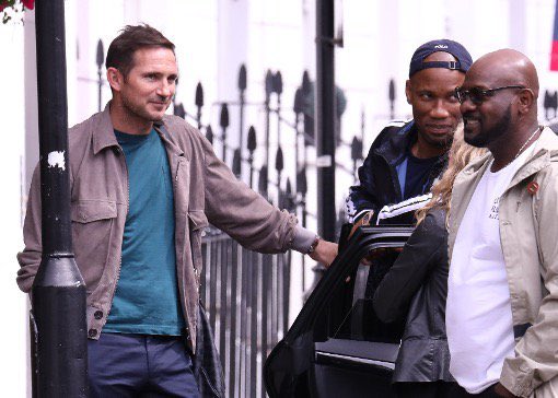 Lampard reunites with Didier Drogba in London ahead of Chelsea move