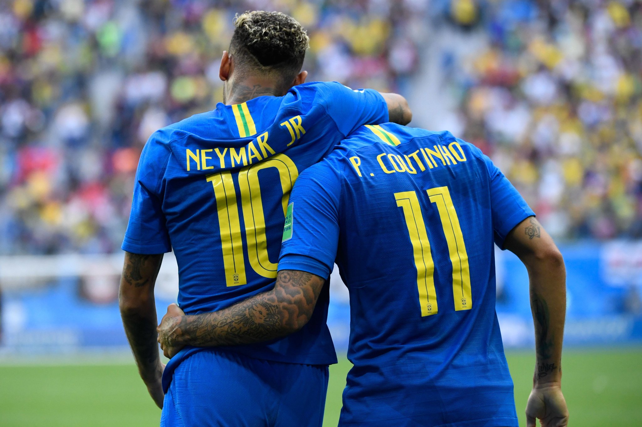 Barcelona offer €100 million plus Philippe Coutinho to PSG for Neymar