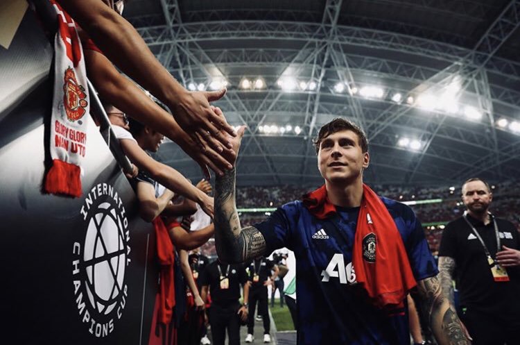 Lindelof reacts to Man Utd’s £80m transfer move for Maguire