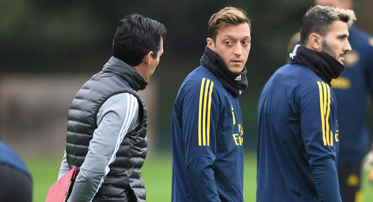 Paul Scholes tells Man Utd to sign Mesut Ozil after Unai Emery snub