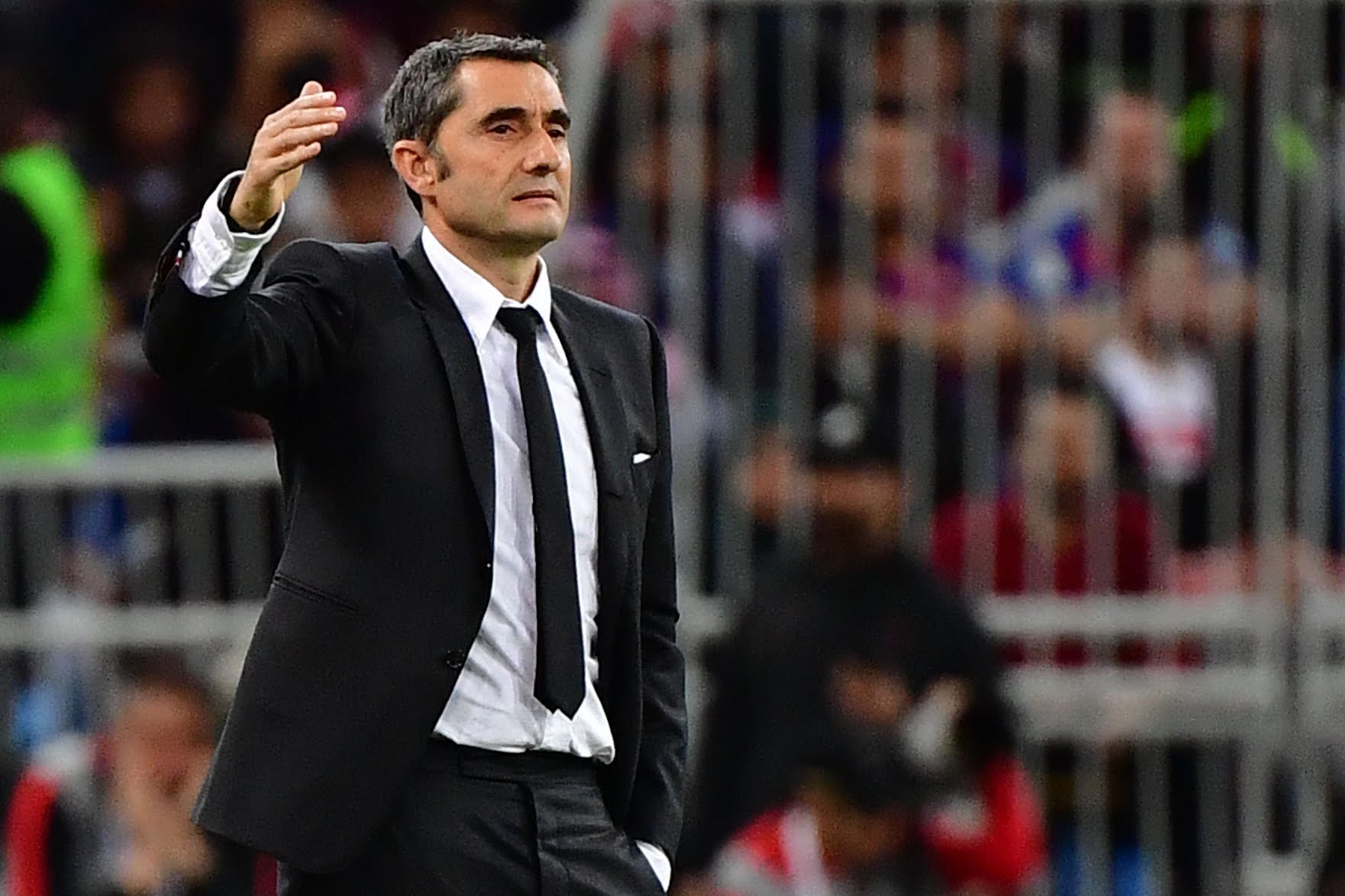Barcelona inform Ernesto Valverde he has been sacked