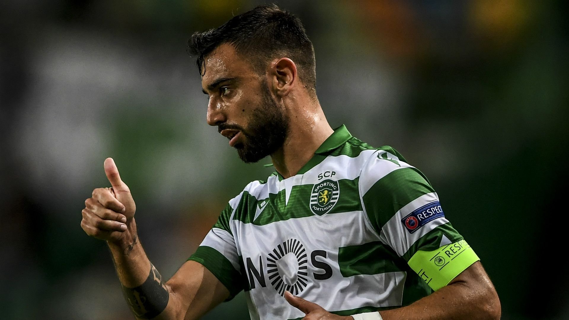 Fernandes responds to agent dropping Instagram hint over Man Utd move