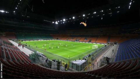 Juventus in lockdown as three opponent players test positive for the coronavirus