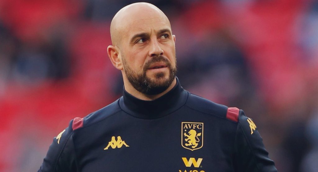 ‘For 25 minutes I ran out of oxygen’: Pepe Reina speaks out on battling coronavirus