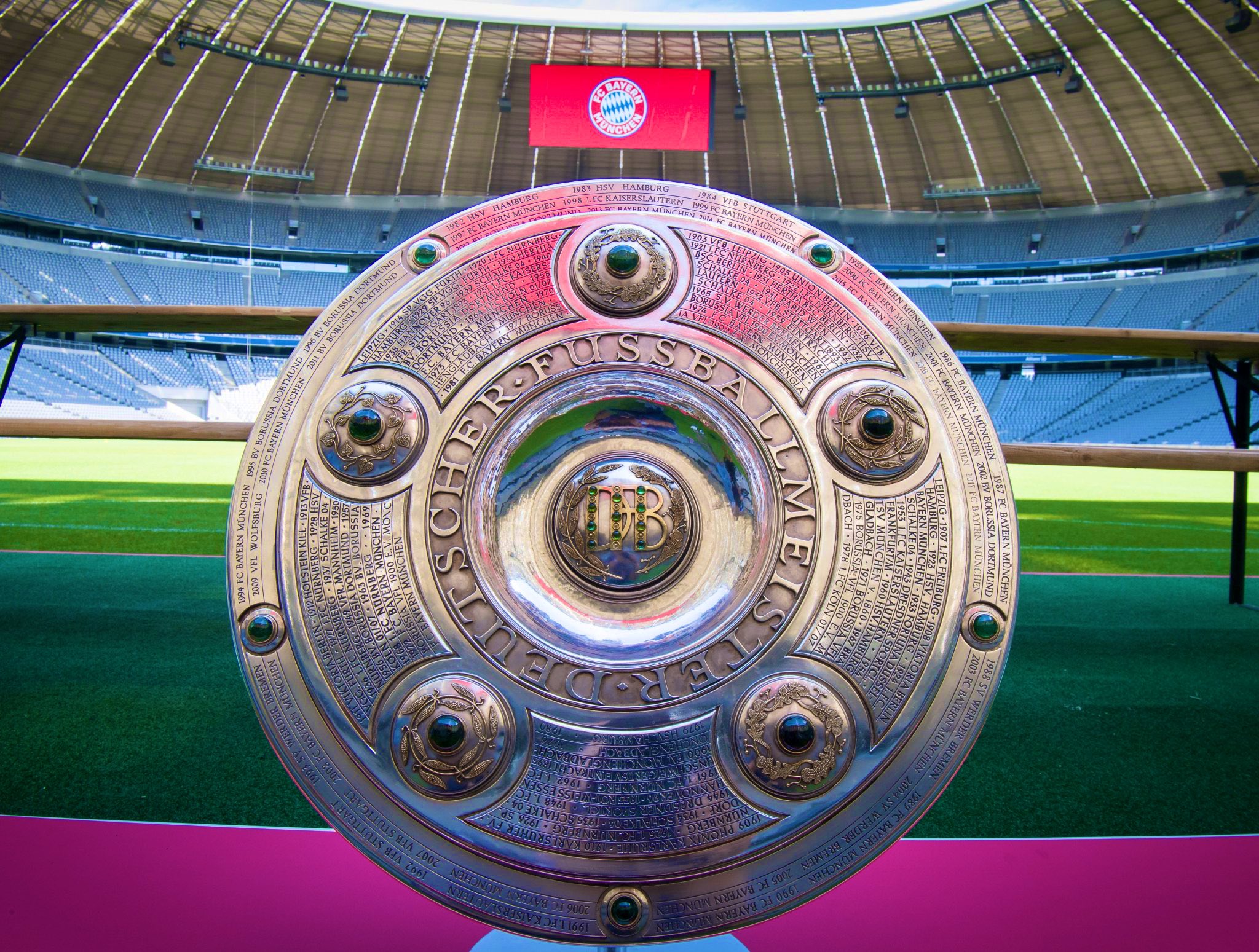 Bundesliga to return on May 15 as German government gives green light