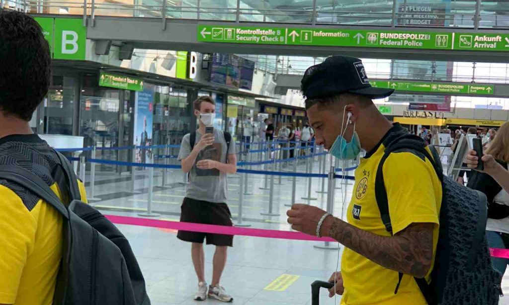 Man Utd miss deadline to sign Jadon Sancho as he heads to BVB training camp