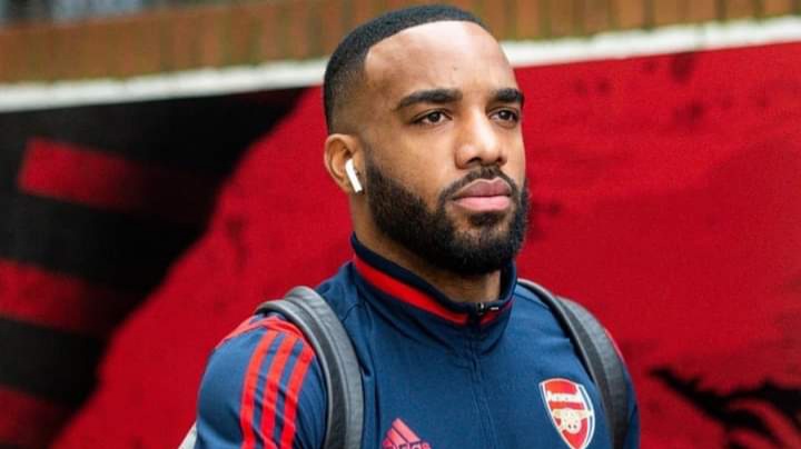 Atletico Madrid to offer Arsenal choice of three players in exchange for Lacazette