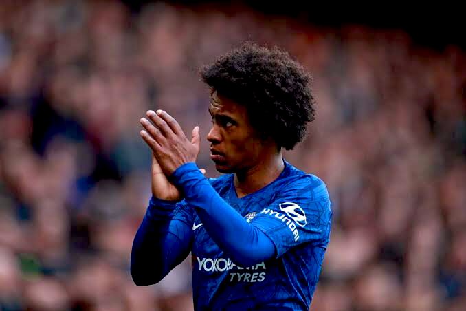 Willian in talks with Arsenal after rejecting Chelsea contract offer