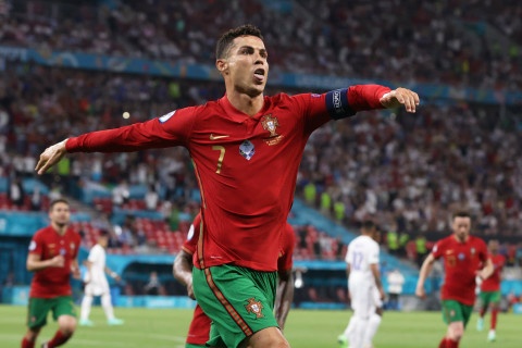 Ali Daei sends message to Cristiano Ronaldo after Portugal forward equals goal record