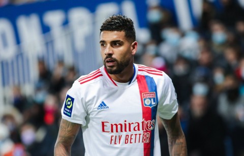 Chelsea make new £3.3m offer to Lyon to recall Emerson Palmieri