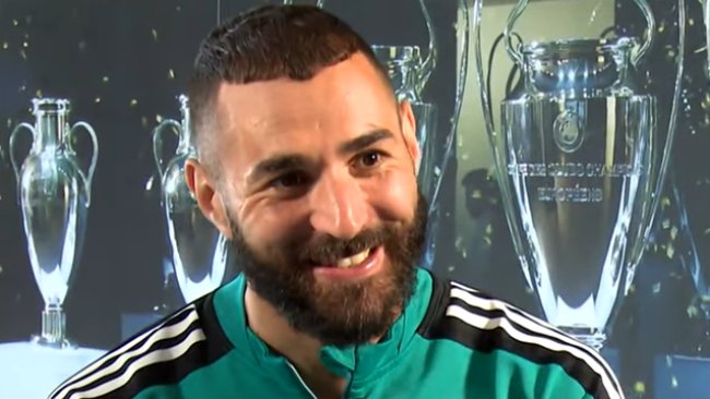 Benzema aims dig at Liverpool fans & sends message to Mo Salah