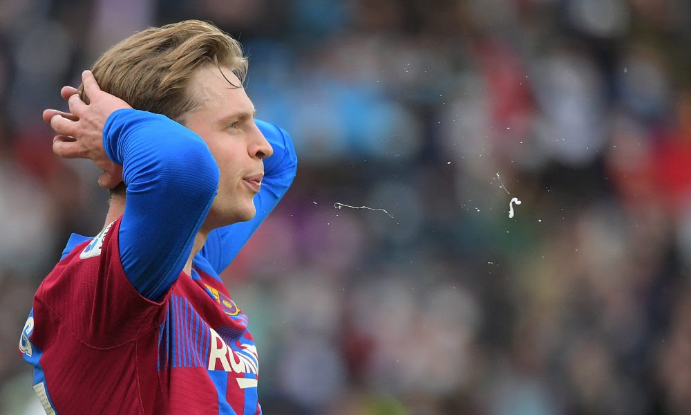 Man Utd closing in on £70m De Jong transfer with deal almost done