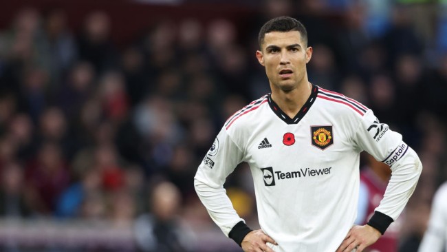 Ronaldo could spend season with reserves if Man Utd block Chelsea move