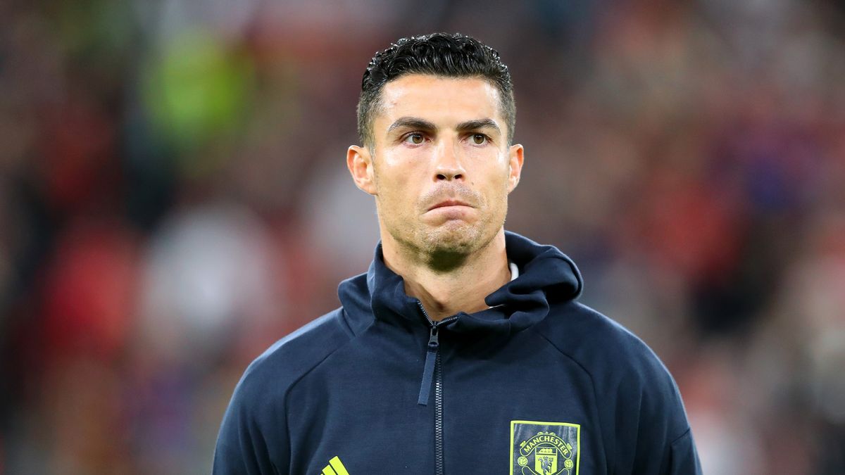 Man Utd get 2023 off to an awkward start as fans spot Ronaldo mistake