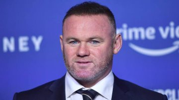 Rooney tells Ten Hag to ‘gamble’ & copy Mourinho tactic vs Man City