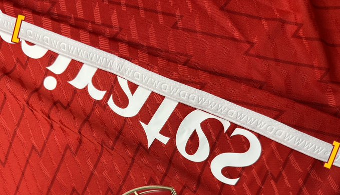 Arsenal stop shirt sales after error spotted on Adidas kit