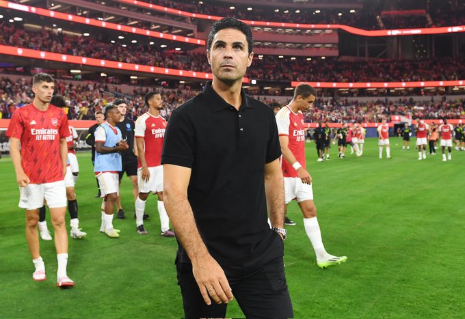 Arteta settles Messi & Ronaldo GOAT debate while naming dream five-a-side team