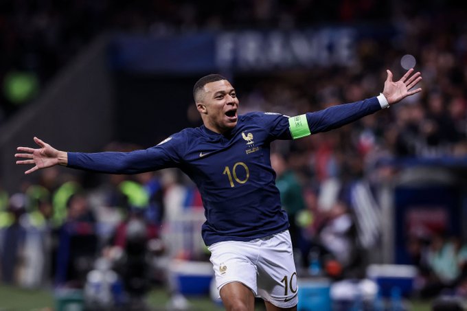 Mbappe makes brutal comment after beating Messi & Ronaldo to landmark record