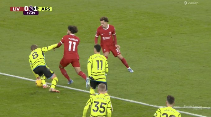 Howard Webb confirms Liverpool should have had a penalty for Odegaard handball in Arsenal clash