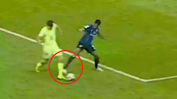 New close-up footage shows there was a foul in build-up to Inter Milan equaliser vs Barcelona